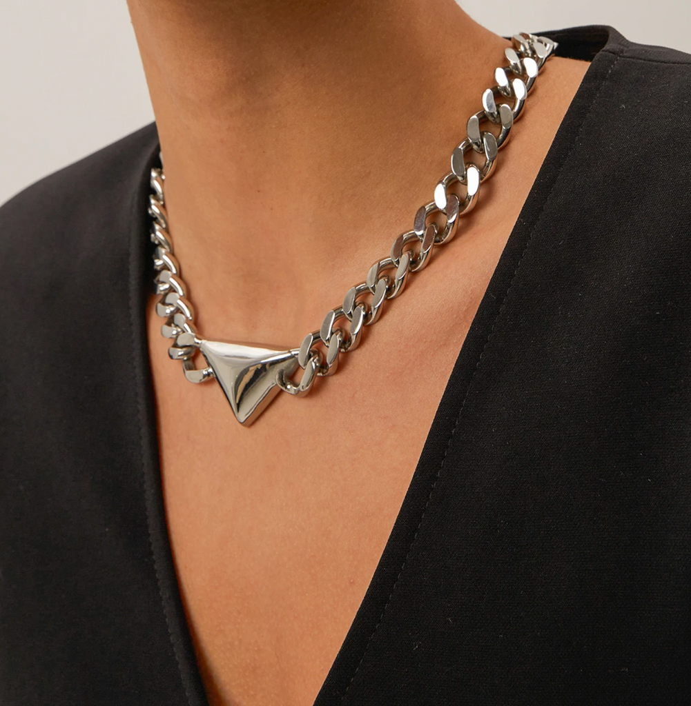 LIZZY 18K GOLD PLATED CHAIN NECKLACE
