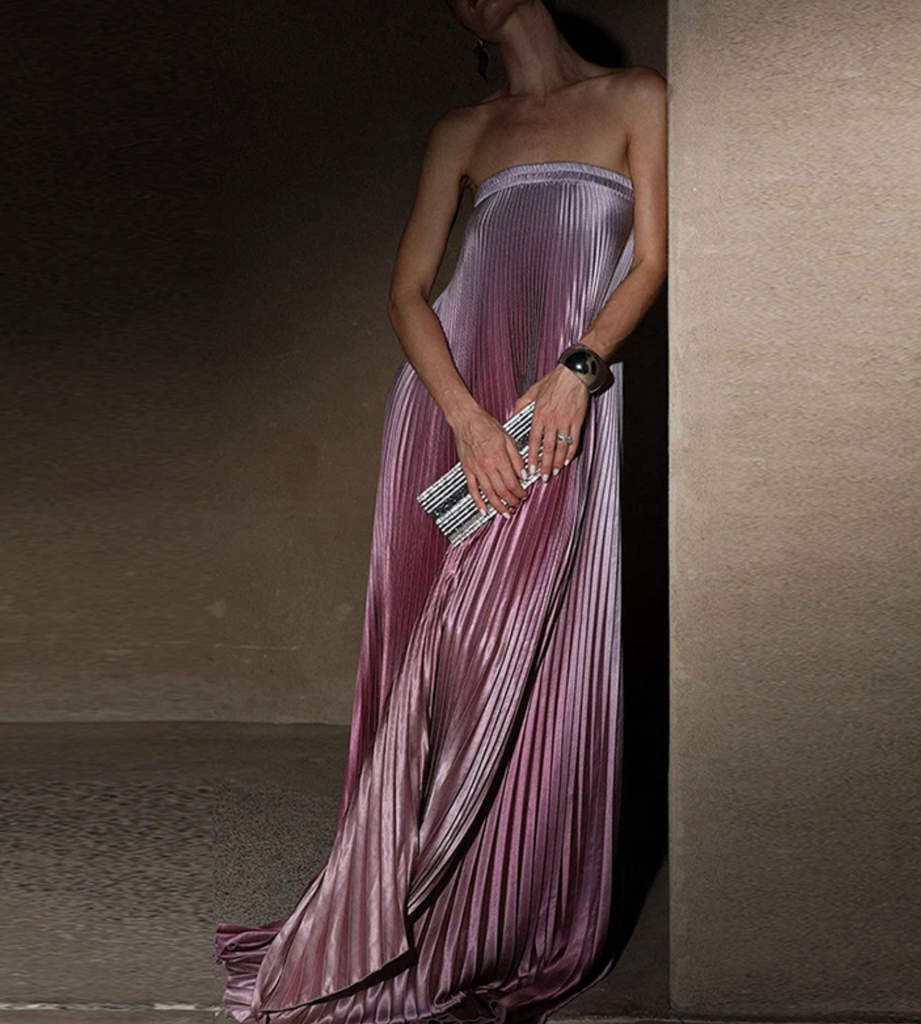 SORA STRAPLESS PLEATED DRESS