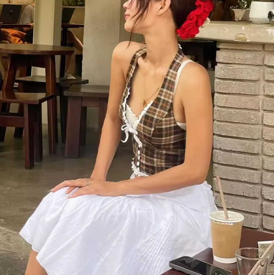 JESSI PLAID HALTER TOP