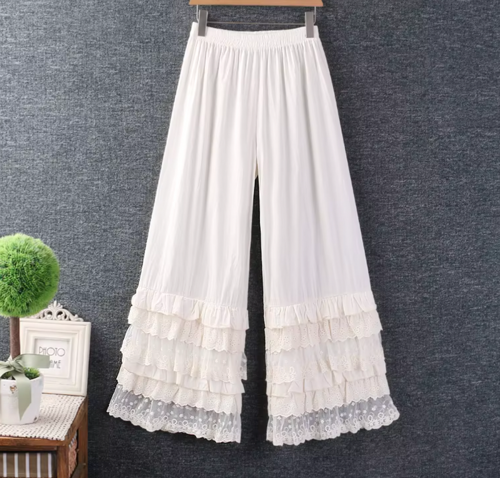 TINA VINTAGE BLOOMER RUFFLE PANTS