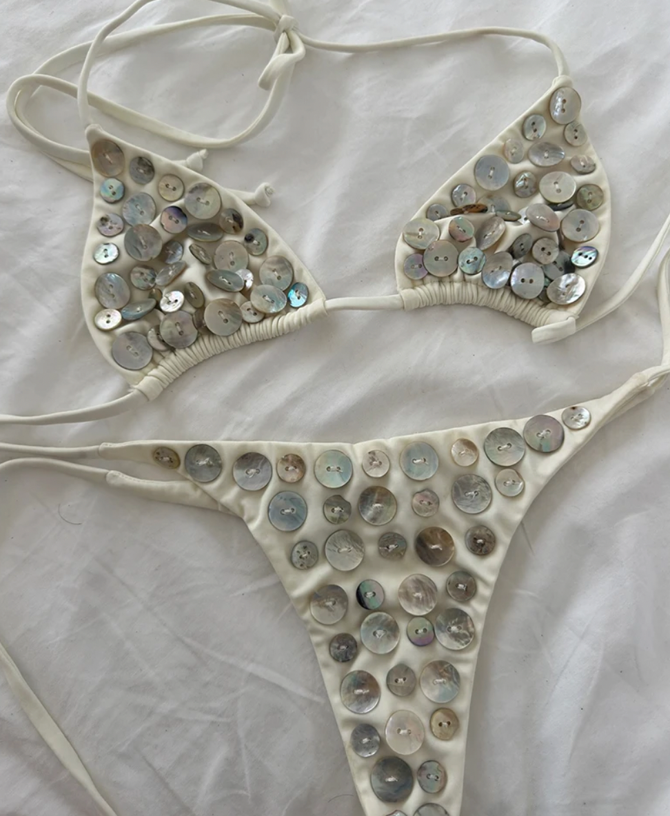 BECCA BUTTON STRING BIKINI SET – NEO NOIR NYC