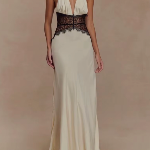 ILIA DEEP V HALTER LACE COMBO DRESS