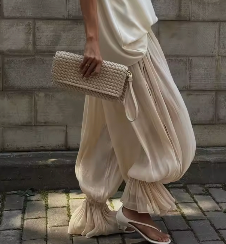 KOKO FLOWY BALLOON PANTS
